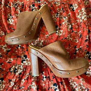 Kork Ease Vintage Inspired Leather Clogs Sz 38/7 US. BOHO Tan Distressed